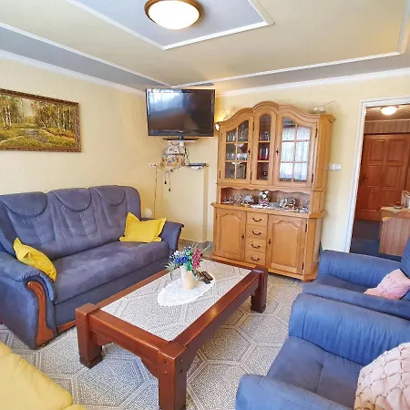 House Maya Apartman Vonyarcvashegy
