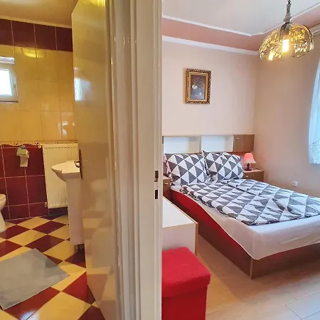 House Maya Apartman *