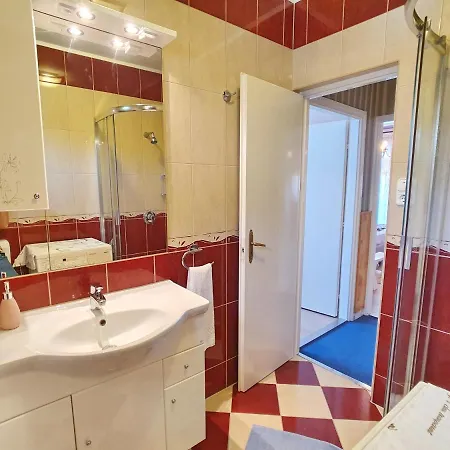 Apartman House Maya Vonyarcvashegy